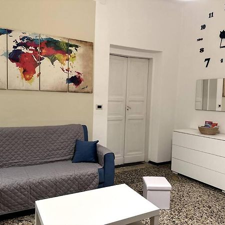 Ridi Che Ti Passa In Vico Del Fieno Apartment Genoa Exterior photo