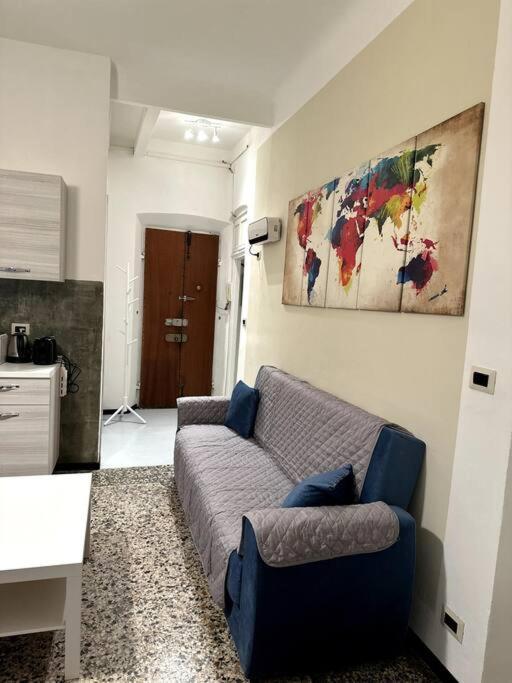 Ridi Che Ti Passa In Vico Del Fieno Apartment Genoa Exterior photo